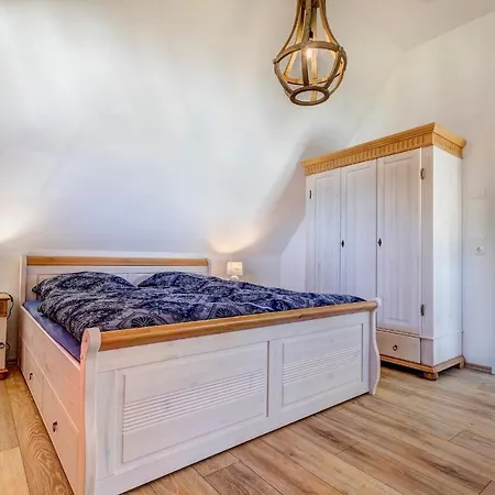 Fischerdorf, Kapt N Kuddel Casa de Férias Zirchow